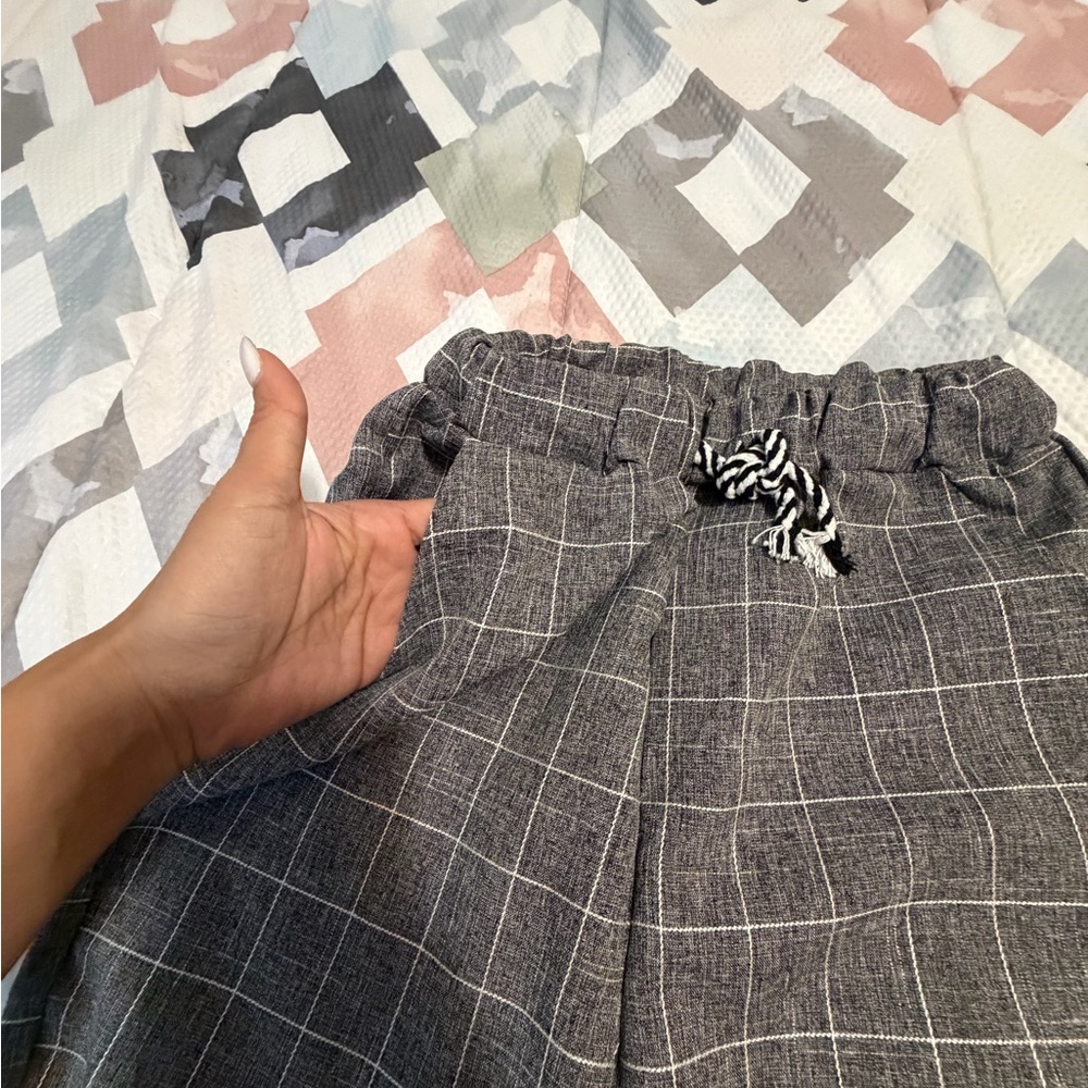 Gray Plaid Drawstring Pants - Picture 2 of 6
